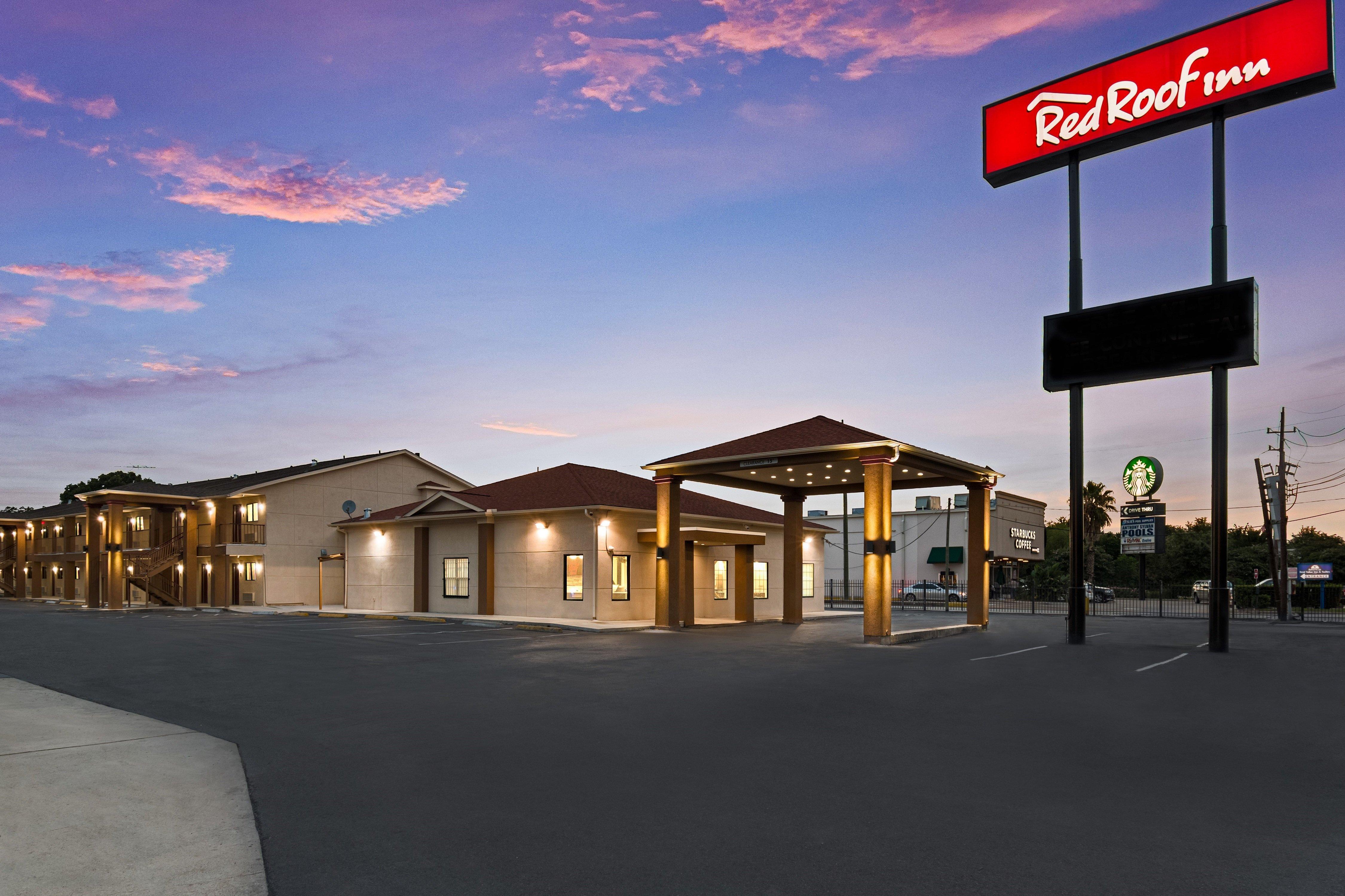 Red Roof Inn Houston - Spring North Buitenkant foto